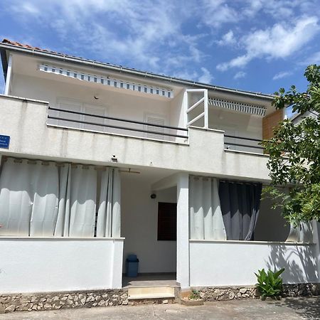 Apartmani Mara Rogoznica Рогозница Екстериор снимка